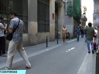 nackt Babe Lauren zeigt ihre erstaunliche geilen Arsch in der Öffentlichkeit