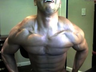 hot webcam Junge - große muskulösen Körper und riesigen Schwanz