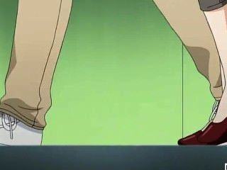 Hentai Mädchen bekommt ihre Kleidung riss