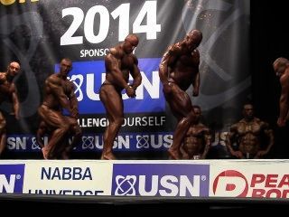 musclebulls NABBA Universum 2014 Profis - Vergleich 1