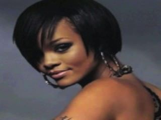 Rihanna Entkleidet In Hd!